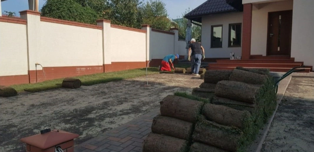 Instalare gazon rulou natural in Suceava si imprejurimi