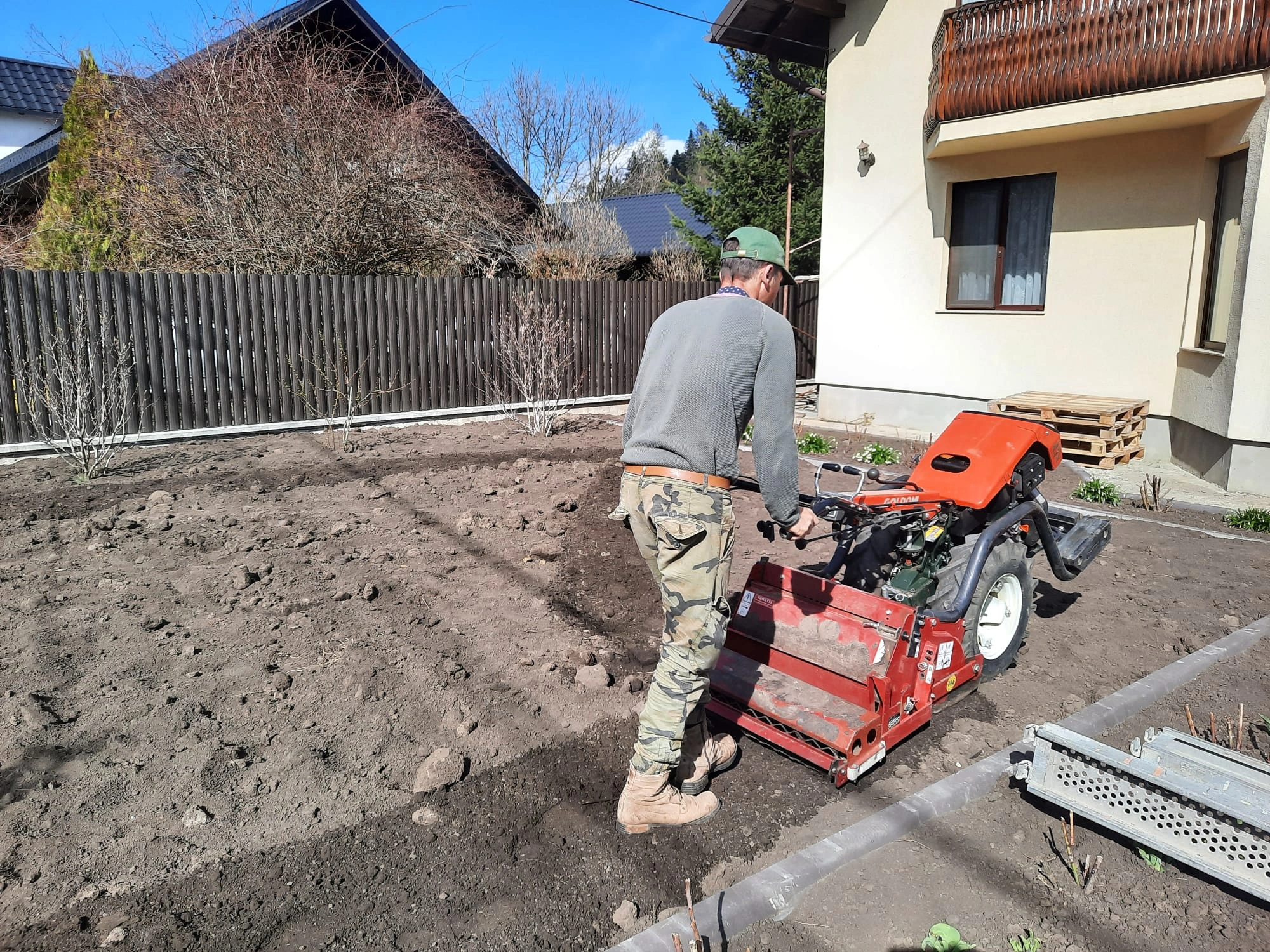 Afanare sol pentru montare gazon rulou in Suceava si imprejurimi