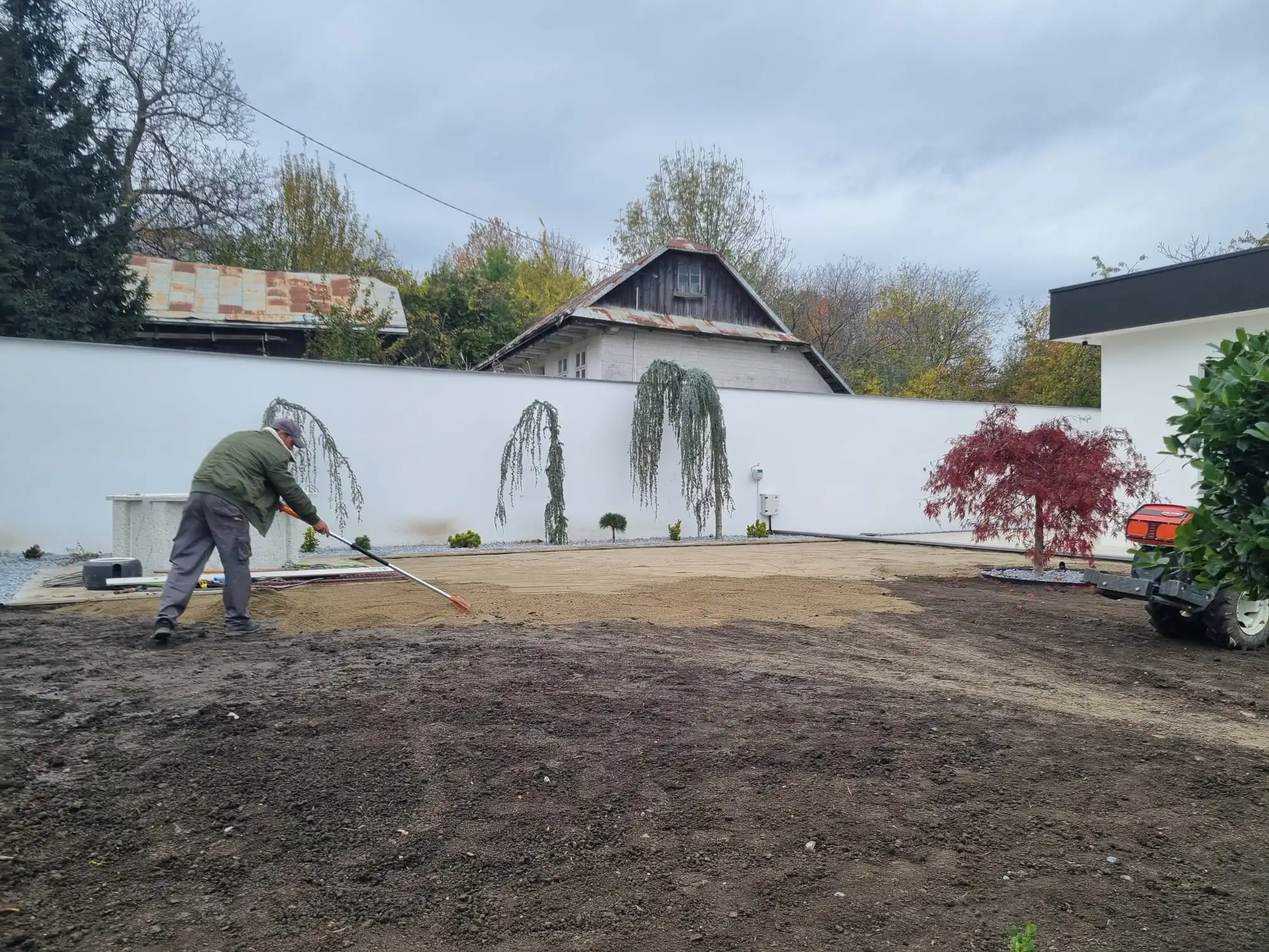 Amenajare gradina pentru rulou gazon natural in Suceava si imprejurimi
